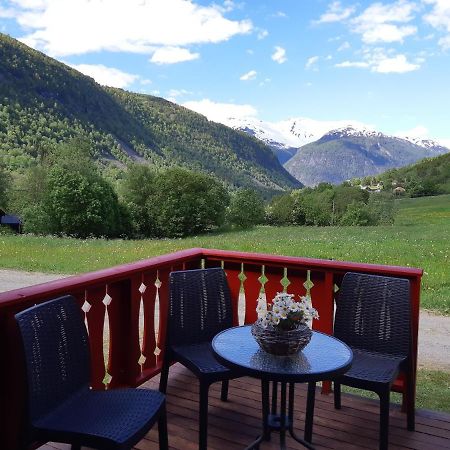 Eidsdal Camping Og Feriehus Kültér fotó