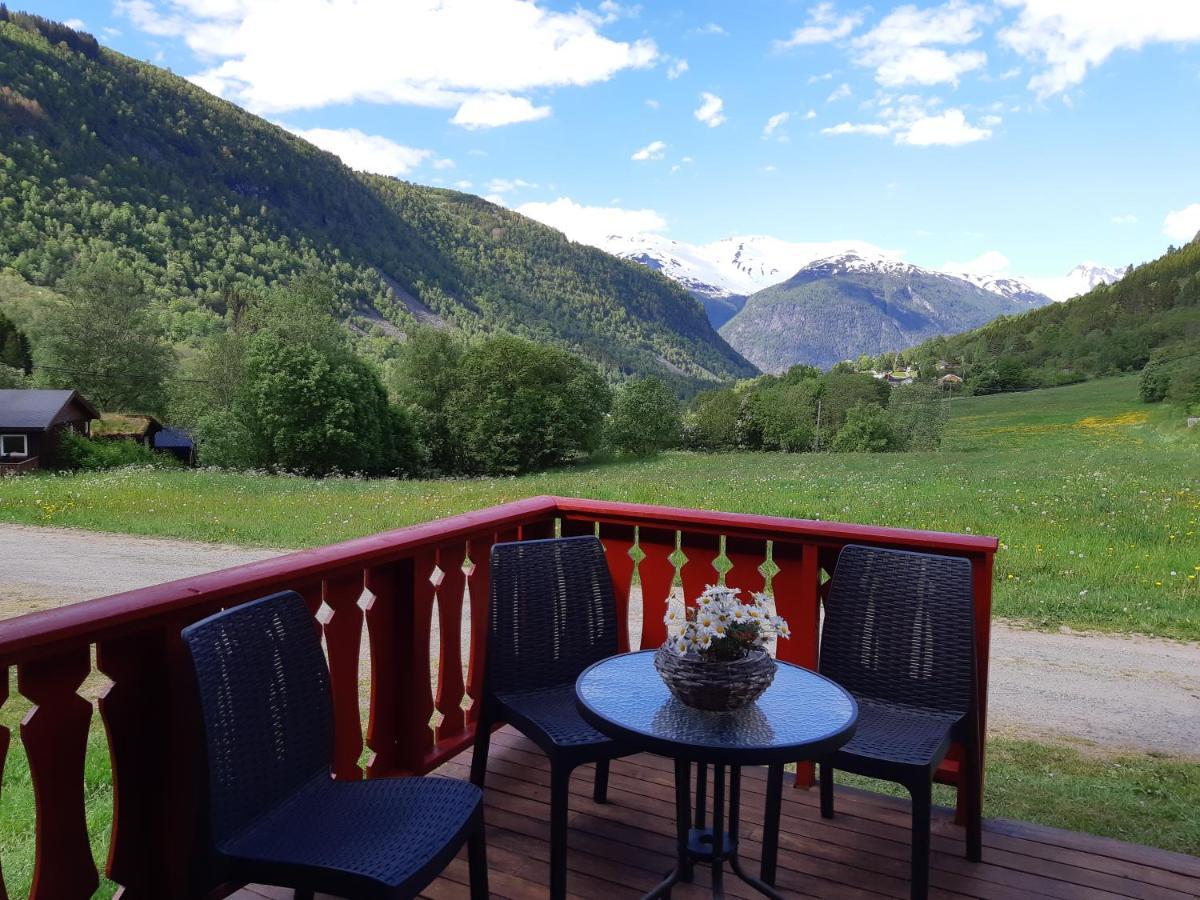 Eidsdal Camping Og Feriehus Kültér fotó