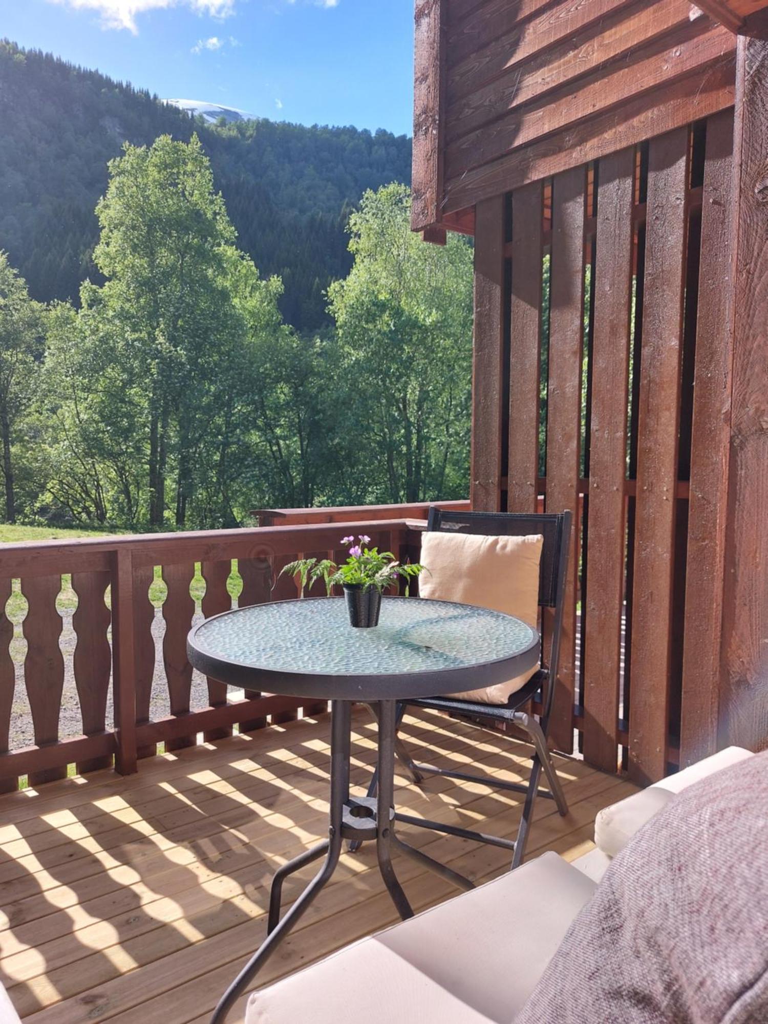 Eidsdal Camping Og Feriehus Kültér fotó
